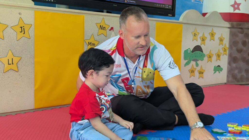 Anglo's comprehensive educational experience blends the Singaporean framework with key elements from the Cambridge curriculum.